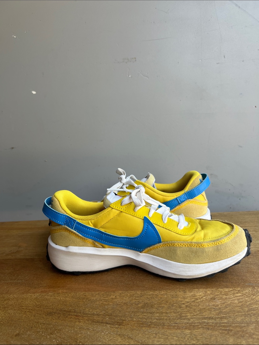 Nike Women’s Yellow and Blue Sneakers
